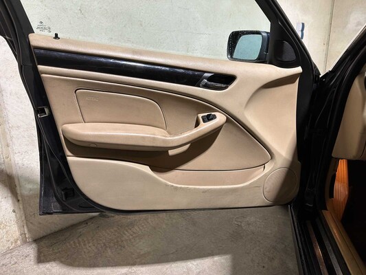 BMW 320i Executive 3-serie 168PK 2005, 39-RJ-NZ