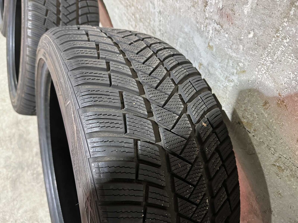 Polestar 2 Performance LRDM LaunchEd. 78kWh 408PK 2020, K-012-FR