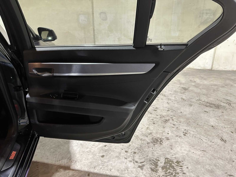 BMW 750i 4.4 V8 409pk 2009 F01 7-serie, GSV-72-V Youngtimer