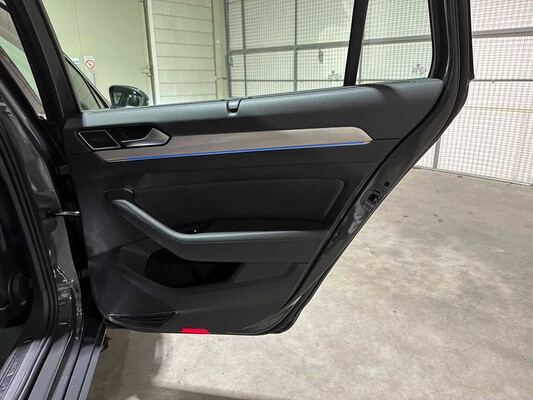 Volkswagen Passat Variant 1.4 TSI GTE 218PK 2016, TT-887-T