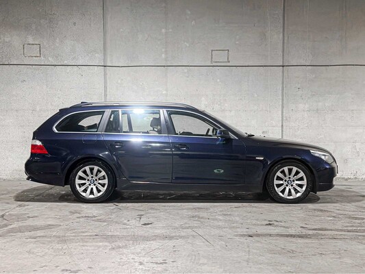 BMW 520i Touring Corporate Lease Business Line Edition I 163pk 2010 5-serie , 68-KNS-5