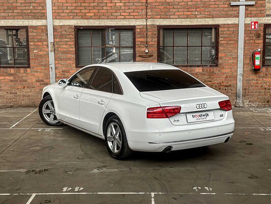 Audi A8 4.2 FSI V8 Quattro 372 PS 2011