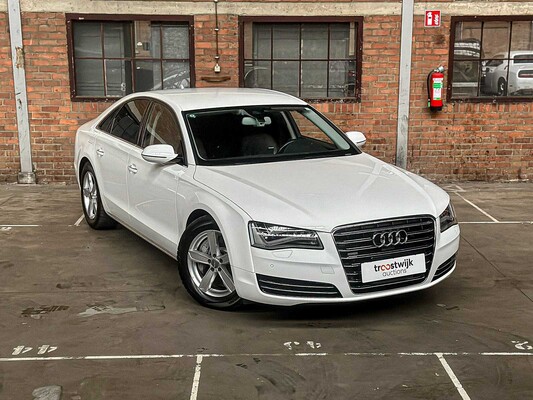 Audi A8 4.2 FSI V8 Quattro 372pk 2011
