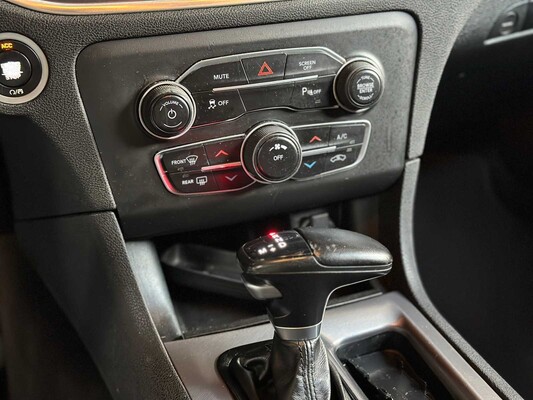 Dodge Charger SXT 3.6 V6 296pk 2021