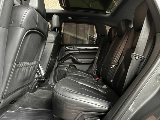 Porsche Cayenne 4.8 V8 S 405pk 2013