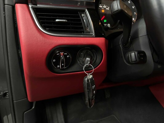 Porsche Macan S 3.0 V6 340pk 2014