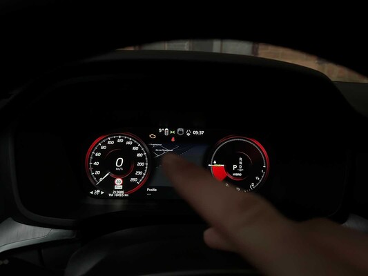 Volvo V60 2.0 T6 Recharge AWD Inscription Expression 253pk 2021 (Origineel-NL + 1e eigenaar), N-828-HZ