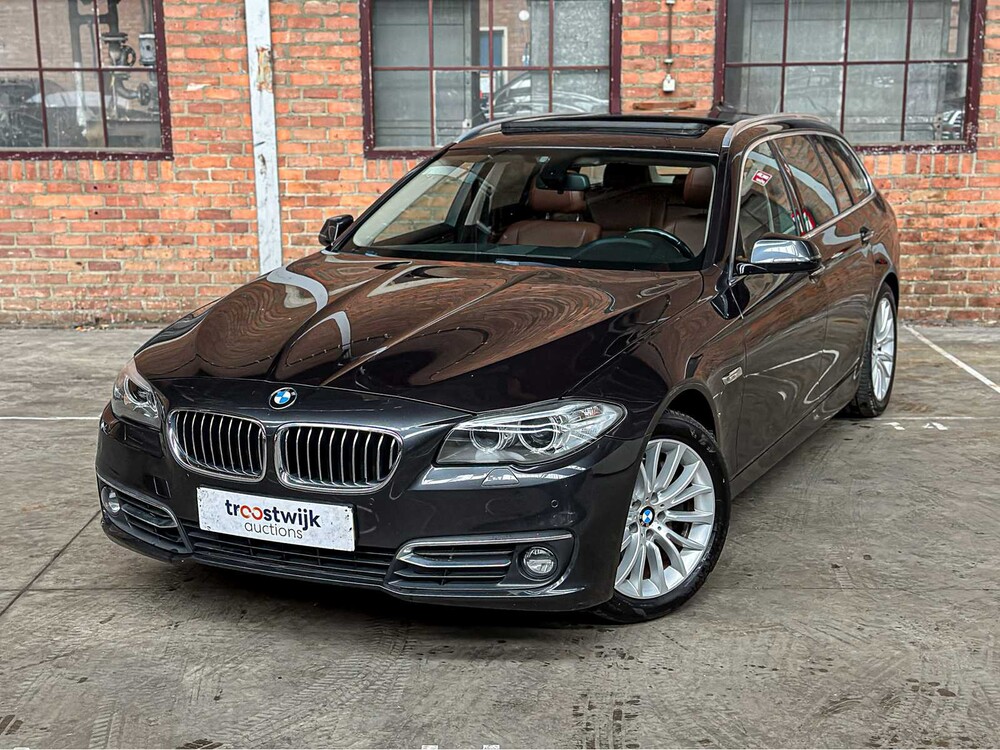 BMW 528i Touring Luxury Edition F11  245pk 2014 5-serie, 6-TZT-71
