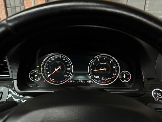 BMW 528i Touring Luxury Edition F11  245pk 2014 5-serie, 6-TZT-71