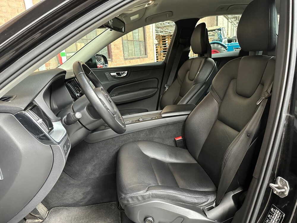 Volvo XC60 2.0 D4 AWD Momentum 190pk 2017, P-666-DB