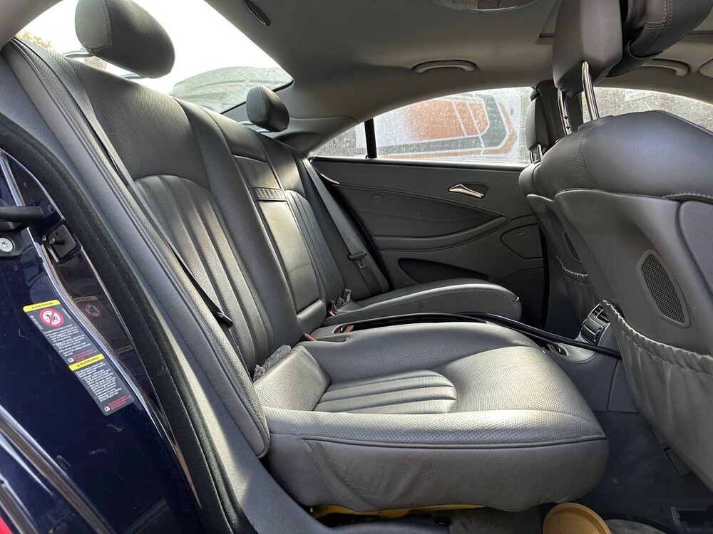 Mercedes-Benz CLS350 CGI 3.5 V6 293pk 2006 CLS-klasse, L-372-NV Youngtimer