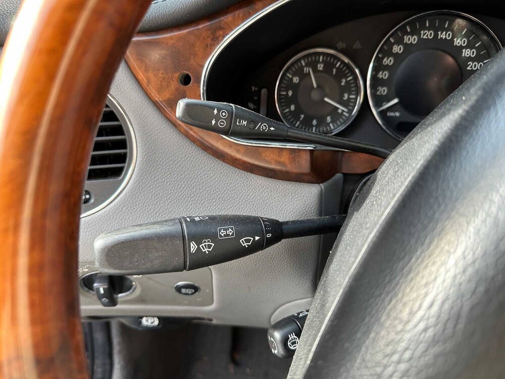 Mercedes-Benz CLS350 CGI 3.5 V6 293pk 2006 CLS-klasse, L-372-NV Youngtimer