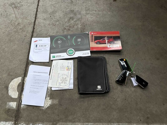 SEAT Leon Sportstourer 1.5 TSI FR Launch Edition 150pk 2021 (Origineel-NL & 1e Eigenaar), K-051-PP