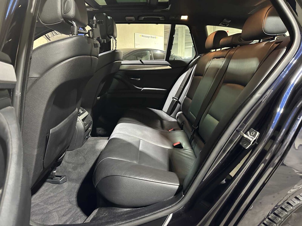 BMW 520i Touring M-Sport High Executive 5-series 184hp 2013, 92-ZLN-9