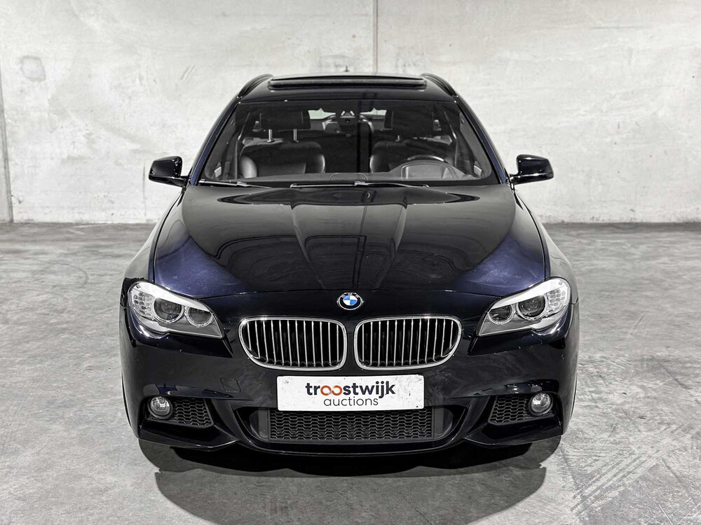 BMW 520i Touring M-Sport High Executive 5-series 184hp 2013, 92-ZLN-9