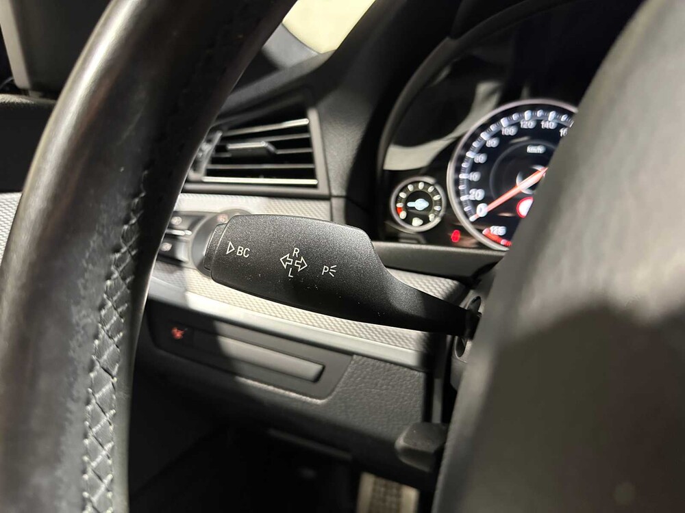 BMW 520i Touring M-Sport High Executive 5-series 184hp 2013, 92-ZLN-9