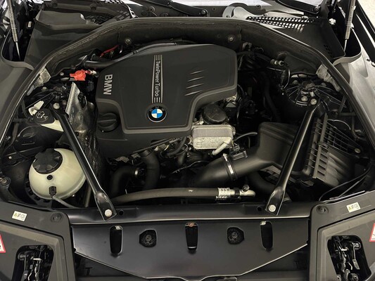 BMW 520i Touring M-Sport High Executive 5-series 184hp 2013, 92-ZLN-9