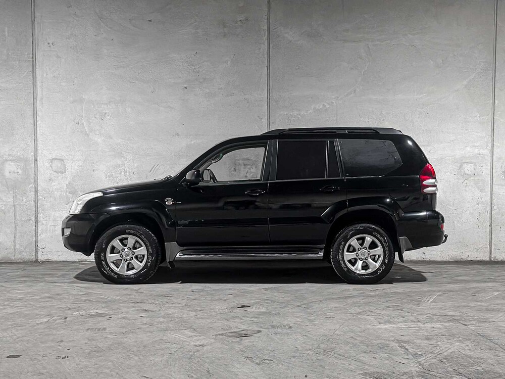 Toyota Land Cruiser 3.0 D-4D VX HR Window Van 164hp 2006, VHV-81-H