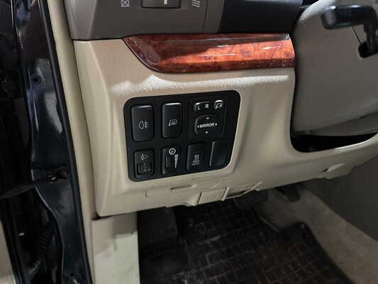 Toyota Land Cruiser 3.0 D-4D VX HR Window Van 164hp 2006, VHV-81-H