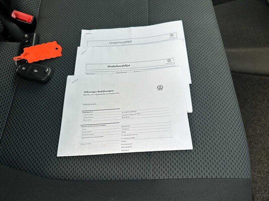 Volkswagen Transporter 2.0 TDI Trendline 3-Seater 150hp 2018 (Original-NL), V-476-KS