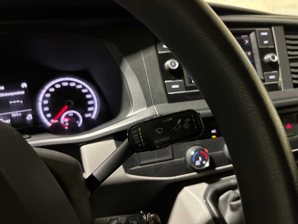 Volkswagen Transporter 2.0 TDI L1H1 28 90hp 2021, VLF-37-F Commercial Vehicle