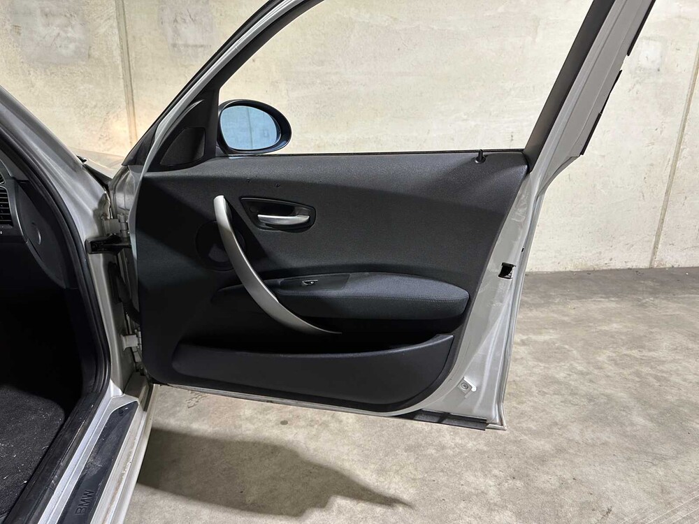 BMW 118i High Executive 129hp 2005 1-series, 46-RK-RP