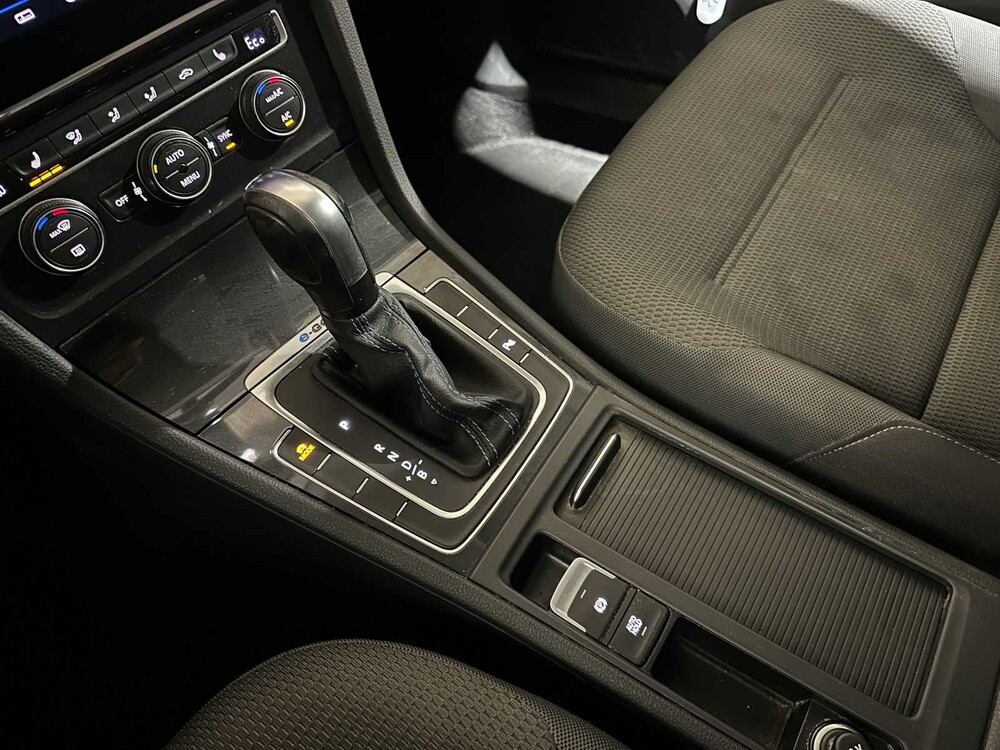 Volkswagen e-Golf E-DITION  136PK 2020, K-596-HS