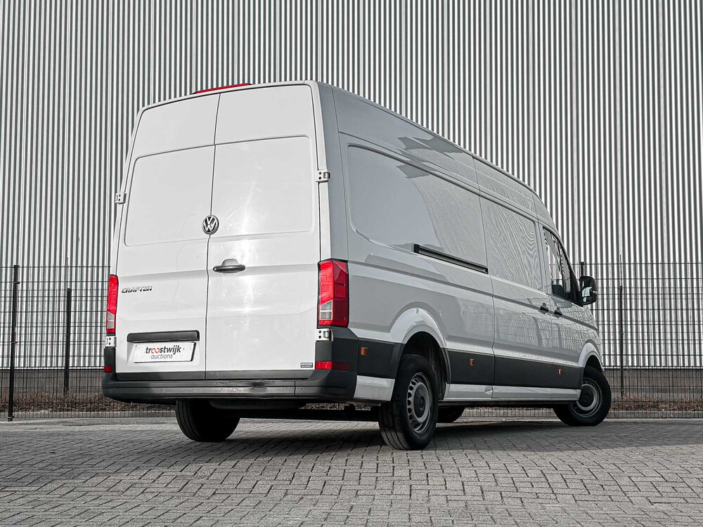 Volkswagen Crafter 35 2.0 TDI L4H3 Trendline 138hp 2018 Commercial Vehicle, VZD-86-K