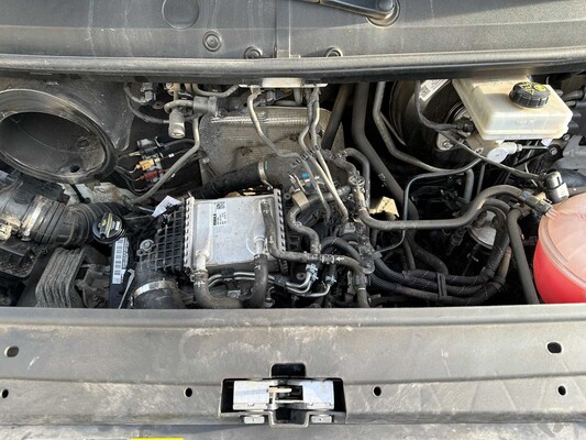 Volkswagen Crafter 35 2.0 TDI L4H3 Trendline 138hp 2018 Commercial Vehicle, VZD-86-K