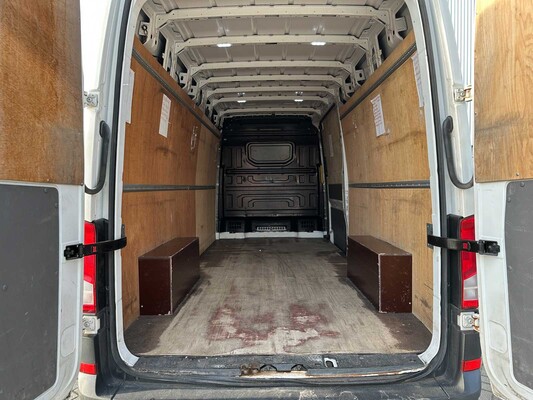 Volkswagen Crafter 35 2.0 TDI L4H3 Trendline 138hp 2018 Commercial Vehicle, VZD-86-K