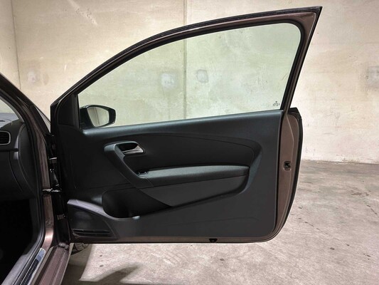 Volkswagen Polo 1.2-12V BlueMotion Comfortline 68hp 2011, SN-396-H