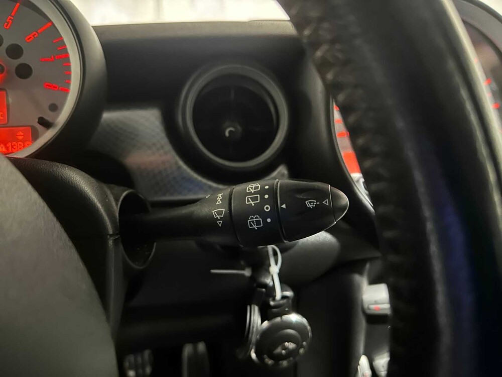 Mini Clubman Cooper S Chile 1.6 120hp 2007, 2-XKZ-91 Youngtimer