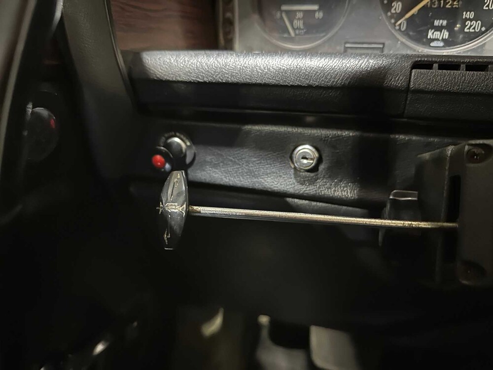 Rover TC series 3.5 S Saloon 3500 V8 P6 145hp 1972 (Original-NL), 76-70-UJ