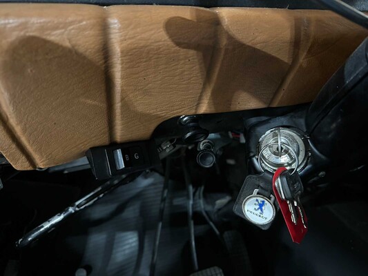 Peugeot 404 P-404-U6 1966, DR-99-93