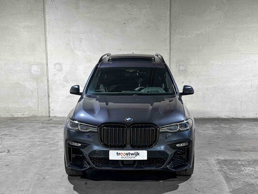 BMW X7 M50i 4.4 V8 High Executive M-Sport 530hp 2021 G07, P-038-DK
