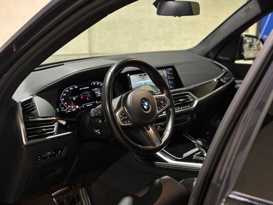 BMW X7 M50i 4.4 V8 High Executive M-Sport 530hp 2021 G07, P-038-DK