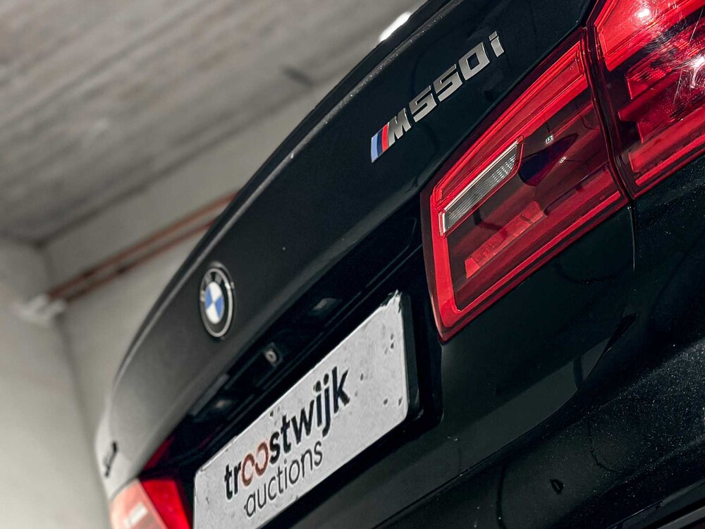BMW M550i xDrive High Executive G30 462hp 2018 (Original-NL), RS-253-R