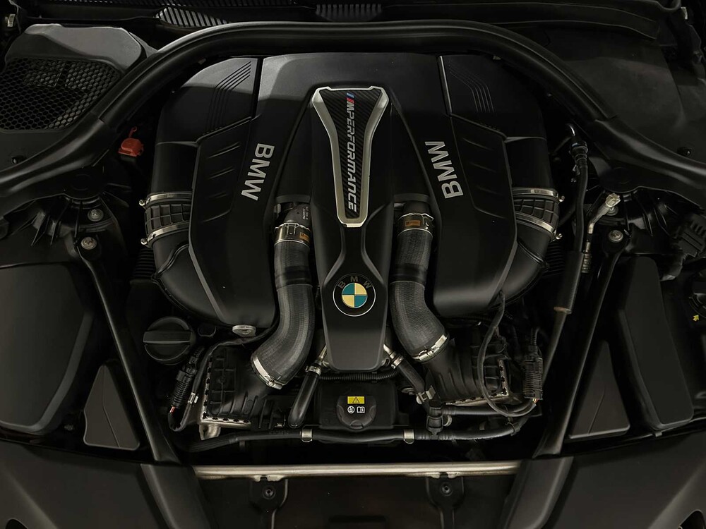 BMW M550i xDrive High Executive G30 462hp 2018 (Original-NL), RS-253-R