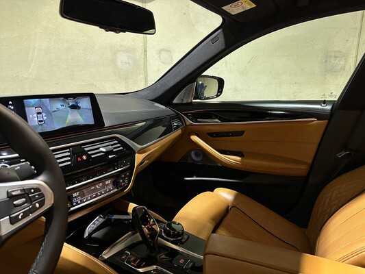 BMW M550i xDrive High Executive G30 462hp 2018 (Original-NL), RS-253-R