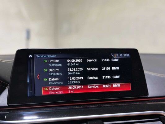 BMW M550i xDrive High Executive G30 462hp 2018 (Original-NL), RS-253-R