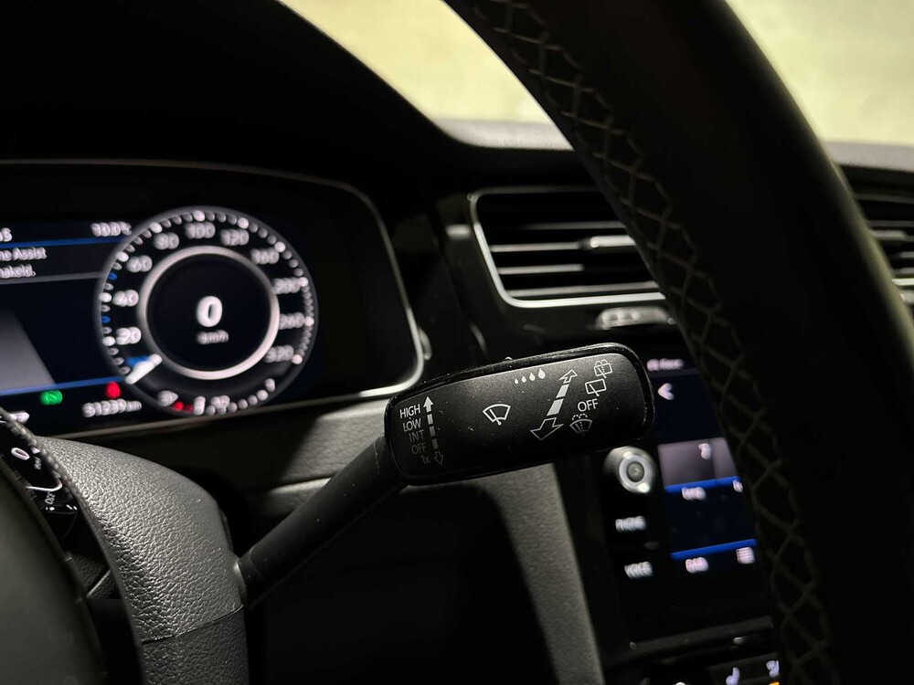 Volkswagen Golf R 7.5 2.0 TSI 4Motion DSG 350hp 2020, P-984-VZ