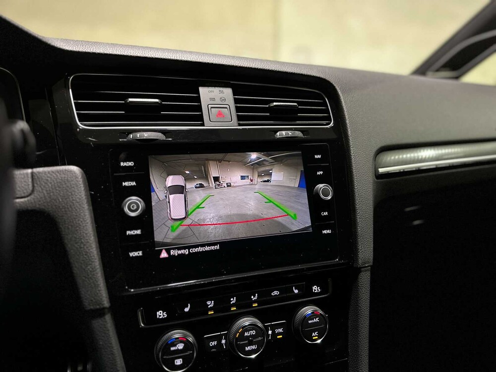 Volkswagen Golf R 7.5 2.0 TSI 4Motion DSG 350hp 2020, P-984-VZ