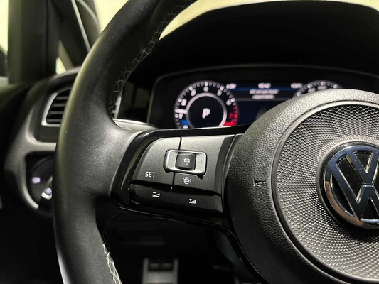 Volkswagen Golf R 7.5 2.0 TSI 4Motion DSG 350hp 2020, P-984-VZ