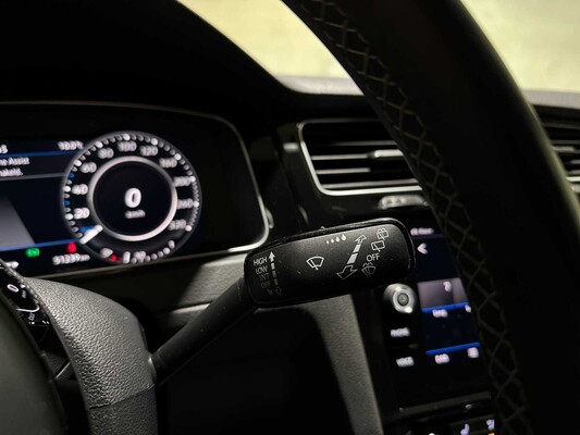 Volkswagen Golf R 7.5 2.0 TSI 4Motion DSG 350hp 2020, P-984-VZ