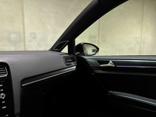 Volkswagen Golf R 7.5 2.0 TSI 4Motion DSG 350hp 2020, P-984-VZ