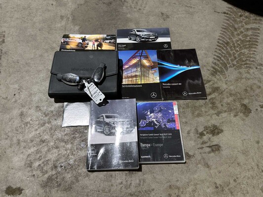 Mercedes-Benz GLC220d Coupé 4Matic Edition 1 GLC-class 170hp 2017, RZ-562-L