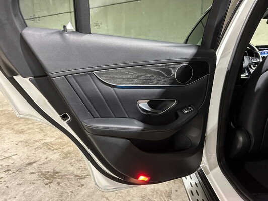 Mercedes-Benz GLC220d Coupé 4Matic Edition 1 GLC-class 170hp 2017, RZ-562-L