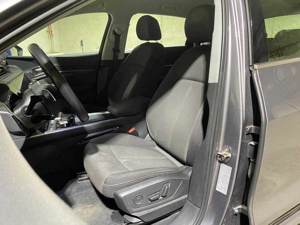 Audi e-tron 50 Quattro Launch Edition 71 kWh 313hp 2020 (Original-NL & 1st Owner), J-980-HF