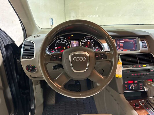 Audi Q7 3.6 FSI V6 Quattro 5+2 276HP 2008, 13-RNT-4 Youngtimer