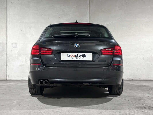 BMW 523i Touring High Executive 204hp 2010 5-series, 3-ZKF-44